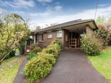 https://images.listonce.com.au/custom/160x/listings/33-sweetland-road-mooroolbark-vic-3138/292/01524292_img_02.jpg?WQEqiG8itdU