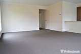 https://images.listonce.com.au/custom/160x/listings/33-tanika-circuit-croydon-vic-3136/300/01910300_img_08.jpg?wsjcCId7qTA