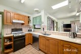 https://images.listonce.com.au/custom/160x/listings/33-the-avenue-montrose-vic-3765/550/01746550_img_04.jpg?l3Wuw45J55s