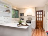 https://images.listonce.com.au/custom/160x/listings/33-the-boulevard-montrose-vic-3765/881/01524881_img_08.jpg?gILfqqAPUqQ
