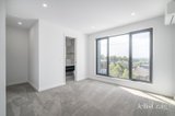 https://images.listonce.com.au/custom/160x/listings/33-thiele-street-doncaster-vic-3108/561/01863561_img_04.jpg?zavaN9jiI-8