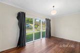 https://images.listonce.com.au/custom/160x/listings/33-toumlin-grove-viewbank-vic-3084/150/01973150_img_06.jpg?P1QjCZxeR7Y