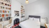 https://images.listonce.com.au/custom/160x/listings/33-tyrone-street-south-yarra-vic-3141/253/01738253_img_06.jpg?eMfFU-YJh_4