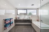 https://images.listonce.com.au/custom/160x/listings/33-valkstone-street-bentleigh-east-vic-3165/858/00727858_img_08.jpg?0OZ5FWhVcsg