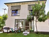 https://images.listonce.com.au/custom/160x/listings/33-vautier-street-elwood-vic-3184/735/01793735_img_04.jpg?-H2jSI6uqAc