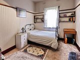 https://images.listonce.com.au/custom/160x/listings/33-vautier-street-elwood-vic-3184/735/01793735_img_08.jpg?y-CI1gF15gU
