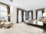 https://images.listonce.com.au/custom/160x/listings/33-woodville-street-balwyn-north-vic-3104/448/01684448_img_09.jpg?x9lX0RdmK9M