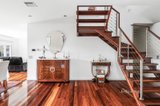 https://images.listonce.com.au/custom/160x/listings/330-caroline-street-aberfeldie-vic-3040/354/01118354_img_05.jpg?pdJow0l6UE8