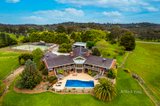 https://images.listonce.com.au/custom/160x/listings/330-kangaroo-ground-st-andrews-road-panton-hill-vic-3759/733/01289733_img_19.jpg?gjNdgPJUk7c