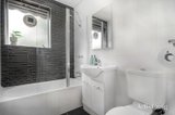 https://images.listonce.com.au/custom/160x/listings/330-magnolia-road-ivanhoe-vic-3079/185/01751185_img_05.jpg?qrDKtPkLEwA