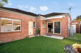 https://images.listonce.com.au/custom/160x/listings/330-neville-street-carnegie-vic-3163/597/01910597_img_10.jpg?3yTYkZDEfio