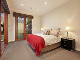 https://images.listonce.com.au/custom/160x/listings/330-new-street-brighton-vic-3186/309/01789309_img_07.jpg?skTxQv_hR5M