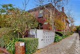 https://images.listonce.com.au/custom/160x/listings/331-kinkora-road-hawthorn-vic-3122/940/01914940_img_10.jpg?ON2OelO137s