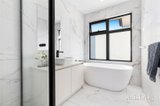 https://images.listonce.com.au/custom/160x/listings/331-remington-drive-glen-waverley-vic-3150/991/01891991_img_10.jpg?y4HqBQQ4oic