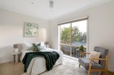 https://images.listonce.com.au/custom/160x/listings/331-williams-road-briar-hill-vic-3088/367/01736367_img_09.jpg?ifQPnyFg9Hc