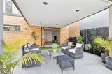 https://images.listonce.com.au/custom/160x/listings/3325-autumn-street-newtown-vic-3220/087/01562087_img_07.jpg?2A0k4gUdXNY