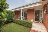 https://images.listonce.com.au/custom/160x/listings/333-belgravia-avenue-mont-albert-north-vic-3129/076/01680076_img_01.jpg?pcjWuLEUWhM