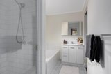 https://images.listonce.com.au/custom/160x/listings/333-kauri-grove-glen-waverley-vic-3150/169/01177169_img_05.jpg?MgP8pP2xp1s