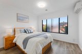 https://images.listonce.com.au/custom/160x/listings/333-leslie-street-donvale-vic-3111/078/01567078_img_06.jpg?JAfQ2-wIXlo