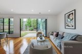 https://images.listonce.com.au/custom/160x/listings/333-shady-grove-nunawading-vic-3131/247/01048247_img_02.jpg?k2wdA1RnbF4