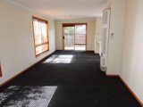 https://images.listonce.com.au/custom/160x/listings/333-shiraz-drive-waurn-ponds-vic-3216/499/01846499_img_04.jpg?ABTmrlHWMa8