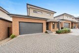 https://images.listonce.com.au/custom/160x/listings/333-thompson-street-glen-waverley-vic-3150/411/01662411_img_01.jpg?VesSCyjAdWw