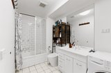 https://images.listonce.com.au/custom/160x/listings/3338-kavanagh-street-southbank-vic-3006/451/01935451_img_11.jpg?MIvJfuC37h8