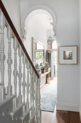 https://images.listonce.com.au/custom/160x/listings/335-montague-street-albert-park-vic-3206/354/01178354_img_05.jpg?heHYugHxhVM