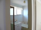 https://images.listonce.com.au/custom/160x/listings/3351-bayswater-road-bayswater-vic-3153/079/01525079_img_07.jpg?eGDzCNuYt0U