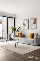 https://images.listonce.com.au/custom/160x/listings/3358-springvale-road-donvale-vic-3111/866/01965866_img_05.jpg?5UghjFxeatI
