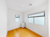 https://images.listonce.com.au/custom/160x/listings/3359-napier-street-strathmore-vic-3041/936/01732936_img_07.jpg?iFjz3m08F-A