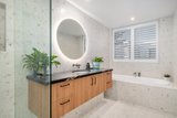 https://images.listonce.com.au/custom/160x/listings/336-esplanade-brighton-vic-3186/210/01927210_img_06.jpg?psxMqGbqcS0