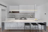 https://images.listonce.com.au/custom/160x/listings/337-robinson-road-hawthorn-vic-3122/122/01683122_img_04.jpg?oZaxFWF3zpI