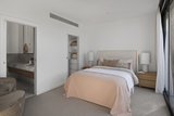 https://images.listonce.com.au/custom/160x/listings/337-robinson-road-hawthorn-vic-3122/122/01683122_img_07.jpg?jjX-Yir82aw