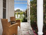 https://images.listonce.com.au/custom/160x/listings/337-upper-heidelberg-road-ivanhoe-vic-3079/330/01684330_img_09.jpg?vOQ393W9zwA
