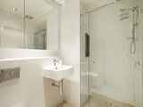 https://images.listonce.com.au/custom/160x/listings/338-montague-street-albert-park-vic-3206/422/01942422_img_07.jpg?SrNkfZcweS4