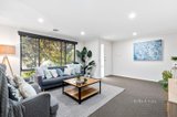 https://images.listonce.com.au/custom/160x/listings/338-pascoe-avenue-croydon-vic-3136/209/01515209_img_03.jpg?egYUWB8TR2s