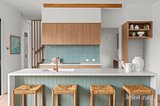 https://images.listonce.com.au/custom/160x/listings/33a-wattle-bird-crescent-barwon-heads-vic-3227/123/01979123_img_03.jpg?8RtY93icGzg