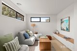 https://images.listonce.com.au/custom/160x/listings/33a-wattle-bird-crescent-barwon-heads-vic-3227/123/01979123_img_09.jpg?GTQNanKu1jY