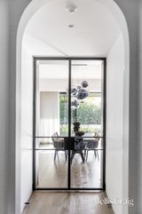 https://images.listonce.com.au/custom/160x/listings/34-airlie-avenue-prahran-vic-3181/003/01768003_img_05.jpg?6evqKl6Y1NA