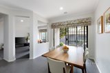 https://images.listonce.com.au/custom/160x/listings/34-arlington-walk-vermont-vic-3133/357/01090357_img_06.jpg?2LJtNdl5a0k