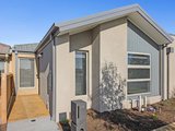 https://images.listonce.com.au/custom/160x/listings/34-beveridge-circuit-armstrong-creek-vic-3217/518/01913518_img_06.jpg?rqITKX-nAK4