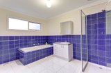 https://images.listonce.com.au/custom/160x/listings/34-braden-brae-drive-warranwood-vic-3134/208/00092208_img_05.jpg?LrKw8Er-CD4