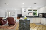 https://images.listonce.com.au/custom/160x/listings/34-brendan-avenue-doncaster-vic-3108/393/01551393_img_04.jpg?che75e_5JXI