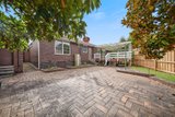 https://images.listonce.com.au/custom/160x/listings/34-brentwood-drive-glen-waverley-vic-3150/923/01726923_img_10.jpg?F_3HcLea9XI