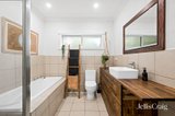 https://images.listonce.com.au/custom/160x/listings/34-carronvale-road-mooroolbark-vic-3138/175/01797175_img_11.jpg?0NCxR0UpsAU