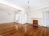 https://images.listonce.com.au/custom/160x/listings/34-cornfield-grove-box-hill-south-vic-3128/509/01683509_img_04.jpg?rDpK5SlYVzY