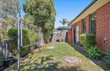 https://images.listonce.com.au/custom/160x/listings/34-daymar-drive-mooroolbark-vic-3138/212/01883212_img_16.jpg?Ks2FNLxjlsY