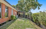 https://images.listonce.com.au/custom/160x/listings/34-daymar-drive-mooroolbark-vic-3138/658/01607658_img_17.jpg?DjhU96RTjZg