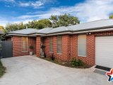 https://images.listonce.com.au/custom/160x/listings/34-daymar-drive-mooroolbark-vic-3138/723/01524723_img_11.jpg?A7ucakwPCh8